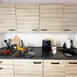 アパート Alte Maedchenschule, Sauna, 6 Personen, Hund, Am Saurierpark, Boxsprinbetten, Gratis Kaffee Und Tee, Minibar