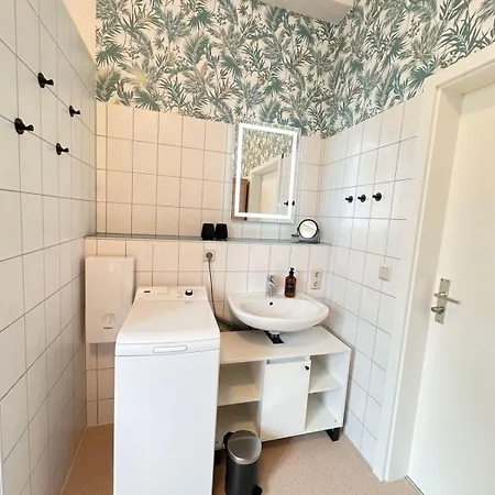 아파트 Alte Maedchenschule, Sauna, 6 Personen, Hund, Am Saurierpark, Boxsprinbetten, Gratis Kaffee Und Tee, Minibar *