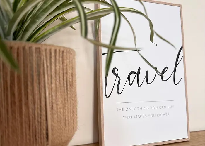 شقة Alte Maedchenschule, Sauna, 6 Personen, Hund, Am Saurierpark, Boxsprinbetten, Gratis Kaffee Und Tee, Minibar بوتسن