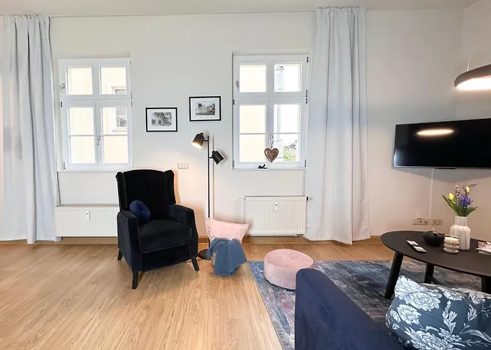 Alte Maedchenschule, Sauna, 6 Personen, Hund, Am Saurierpark, Boxsprinbetten, Gratis Kaffee Und Tee, Minibar بوتسن