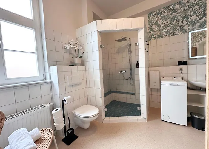 Apartamento Alte Maedchenschule, Sauna, 6 Personen, Hund, Am Saurierpark, Boxsprinbetten, Gratis Kaffee Und Tee, Minibar